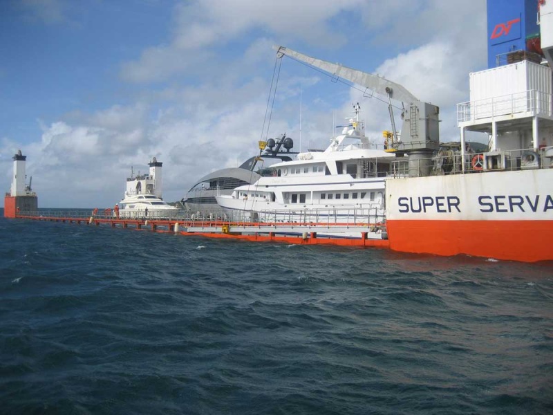 Le semi-submersible SUPER SERVANT 3, 28-sup10