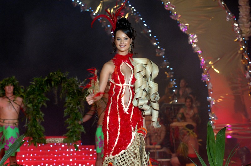 Article dans Tahiti Presse le 26 juin 2010 - Poehere Hutihuti Wilson, élue 50e Miss Tahiti Miss-t13