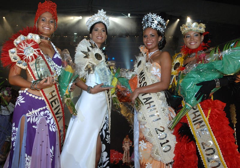 Article dans Tahiti Presse le 26 juin 2010 - Poehere Hutihuti Wilson, élue 50e Miss Tahiti Miss-t47