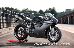 Ducati : la 848 Evo 2011 vient de sortir ! Main_810