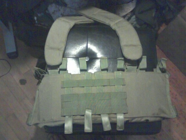 CB Chest rig Holds 8 M4 mags and AWS CQB pouch Chest_11