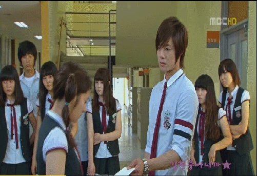 PLAYFUL KISS EPISODE 1 CONCISE EXTRACTS in ENGLISH 10_bmp11