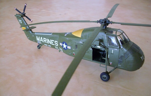 [italeri] 1/72 hélico " marines" Marine10