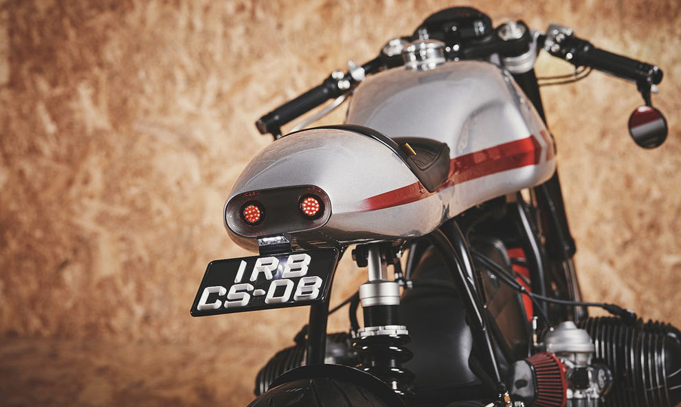 C'est ici qu'on met les bien molles....BMW Café Racer - Page 7 811