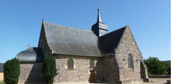 Cette église est passée dans divers mains . M_21610