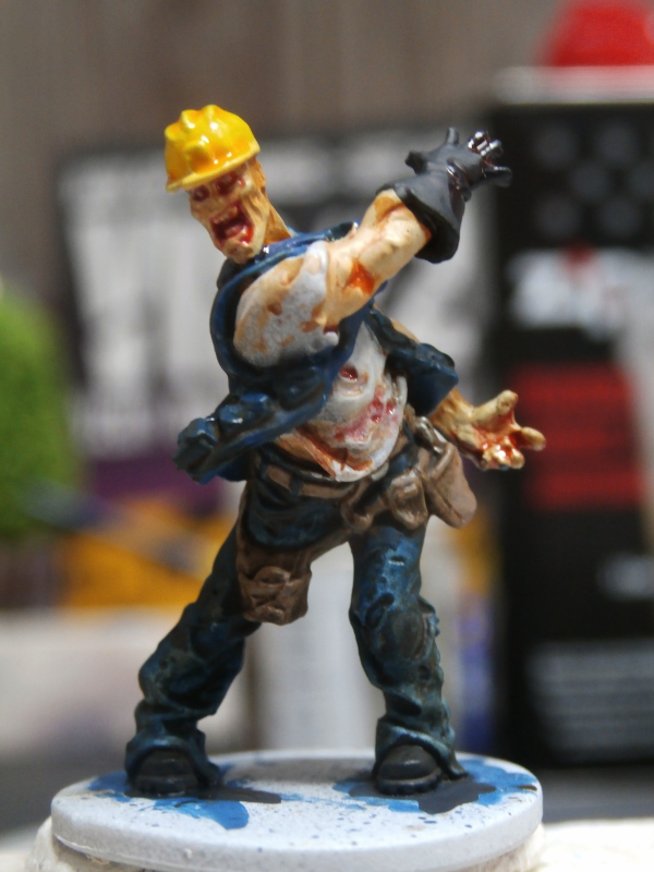 L'abri - figurine zombicide (FINI) P2200013