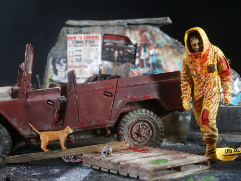 Zombie in NBC coverall - figurine Royal Model 1/35 (FINI) P8130028