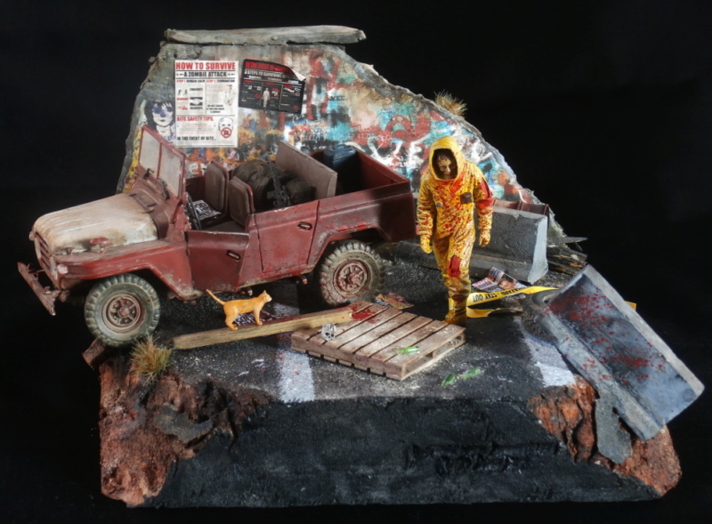 Zombie in NBC coverall - figurine Royal Model 1/35 (FINI) P8130030