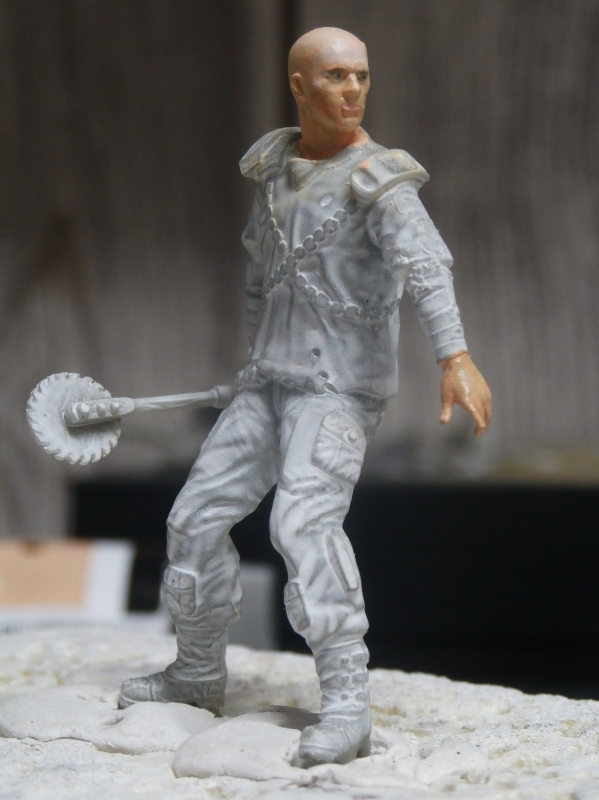 Post apocalyptic warrior - figurine Maim 1/35 (FINI) Pc300010