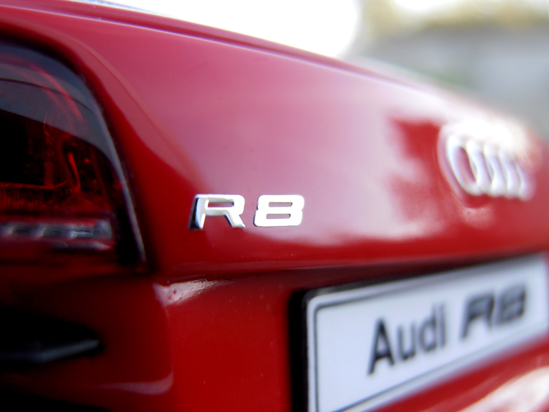 [1/18 de série] Audi R8 V8 Kyosho, Yeaaahhh ! P8160718
