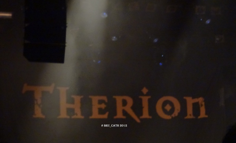  Therion, Elyose au bikini  Dsc01921