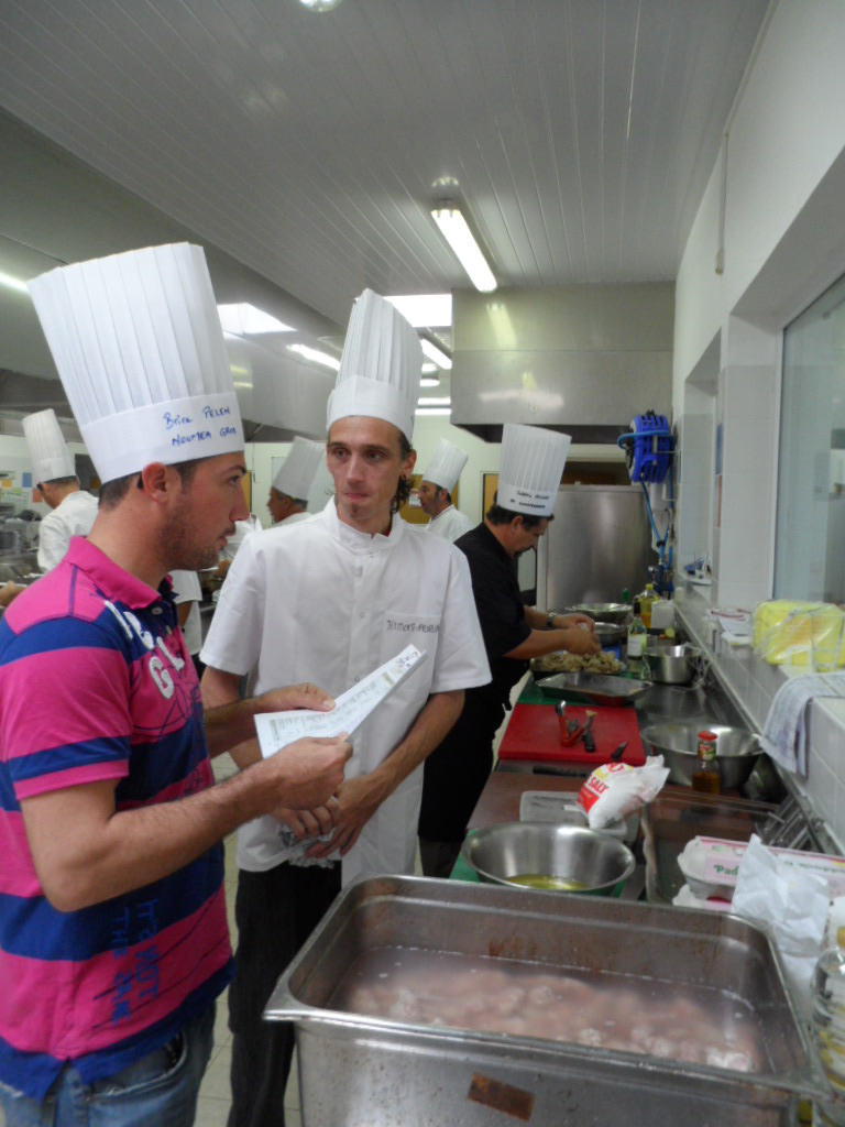 [Dimanche 26 août 2012] REPAS DES CHEFS AU LYCEE JEAN 23 Sam_0057