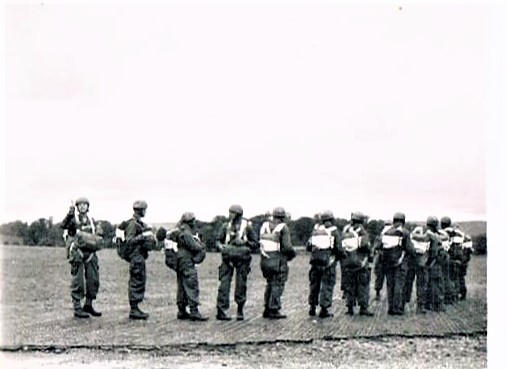 Bapteme de promotion parachutiste 1951 Image_22