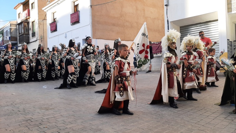 Fiestas  paso a paso. Sábado (Ofrenda floral y coronación de reinas) 20230142