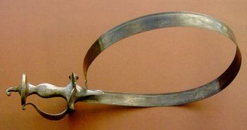 Urumi, le sabre flexible du Kalaripayat Urumi10