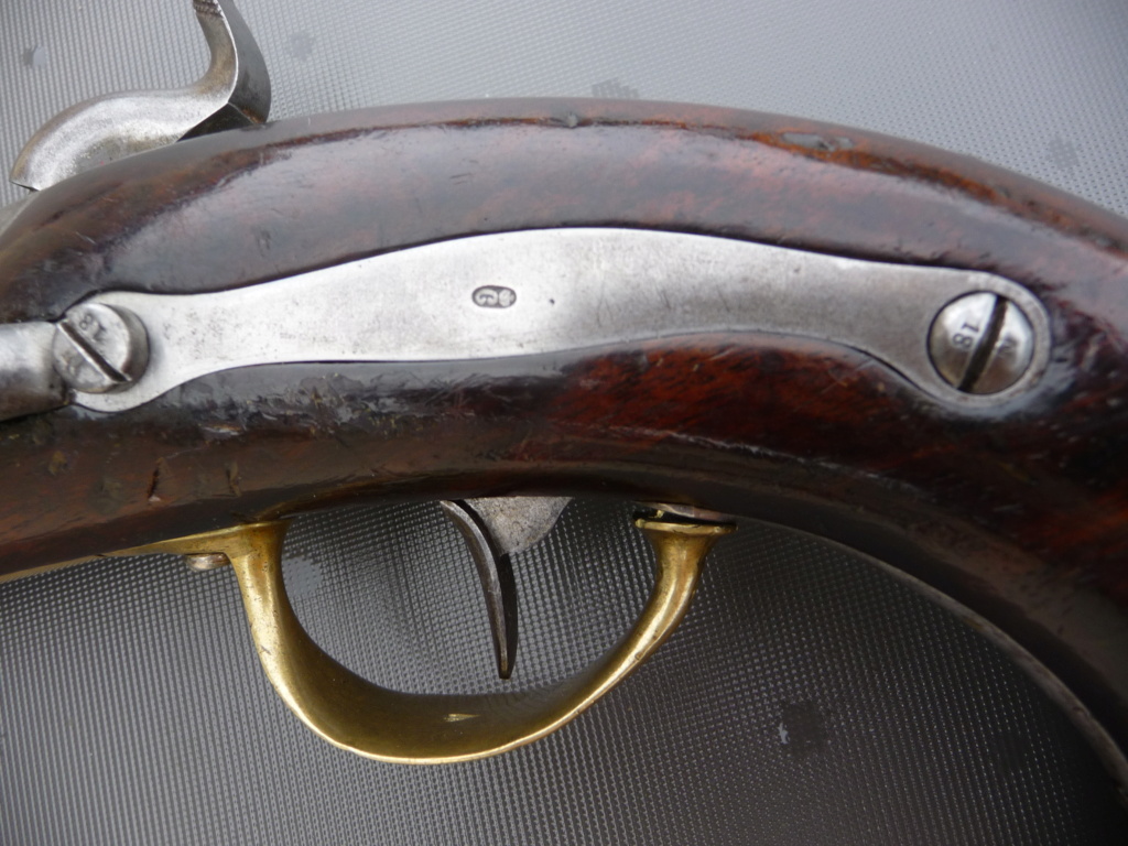 Un pistolet de marine modele 1837!! P1240714
