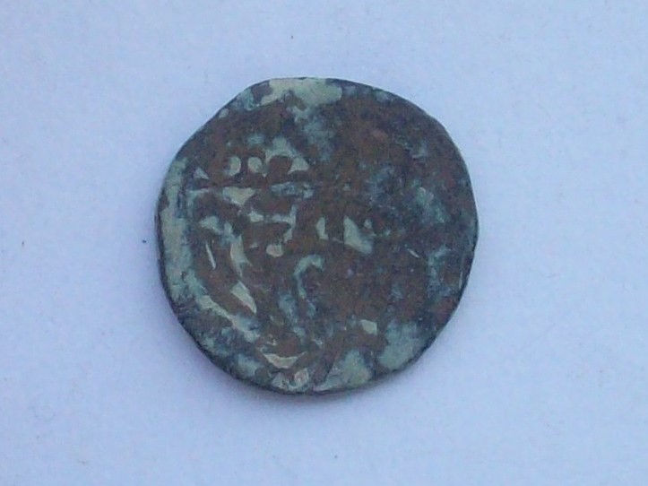 2 maravedís de Segovia hasta 1602, bien de Felipe II o III, con resello a IIII de 1603 y a II del anagrama de 1658/9. 102_4531