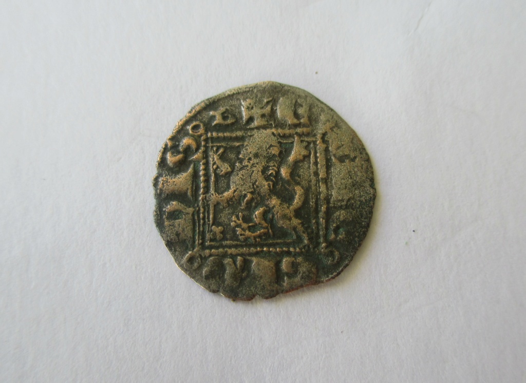 Dinero noven de Alfonso XI. 4212