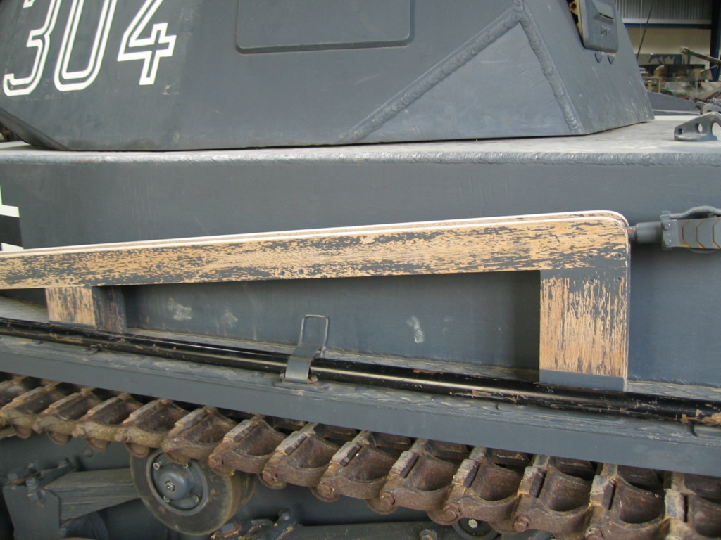 [ESCI modifié]  kleiner Panzerbefehlswagen I  Ausf. B  (Sd.Kfz. 265)  (146) Img_5844