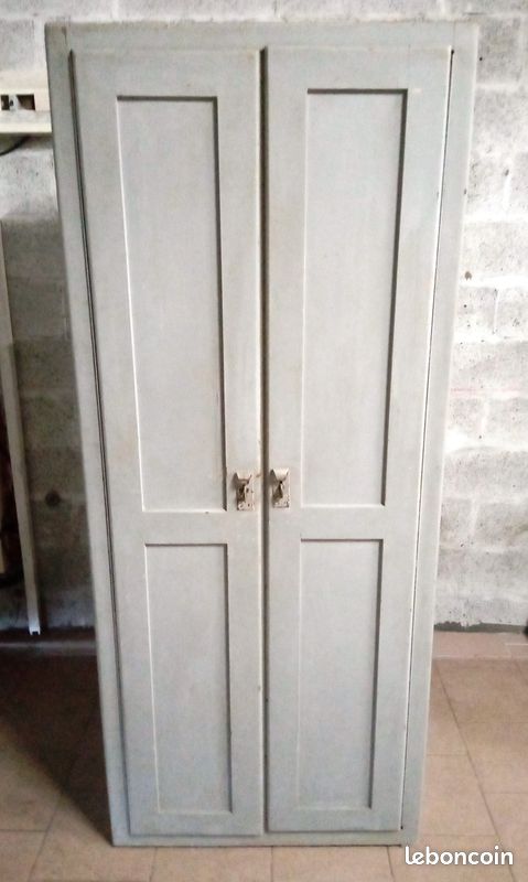 Armoire Allemande militaire ou civil ? 338d2f10