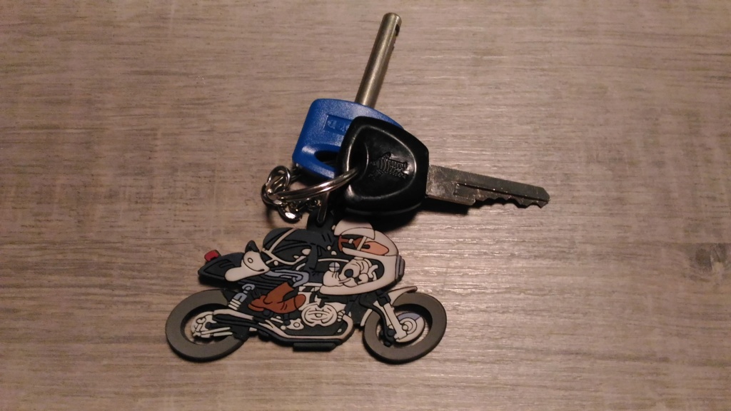 quel est le compagnon de votre clef de moto ?  P_201819