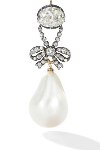Les perles de la Reine Marie-Antoinette aux enchères Zlettr13