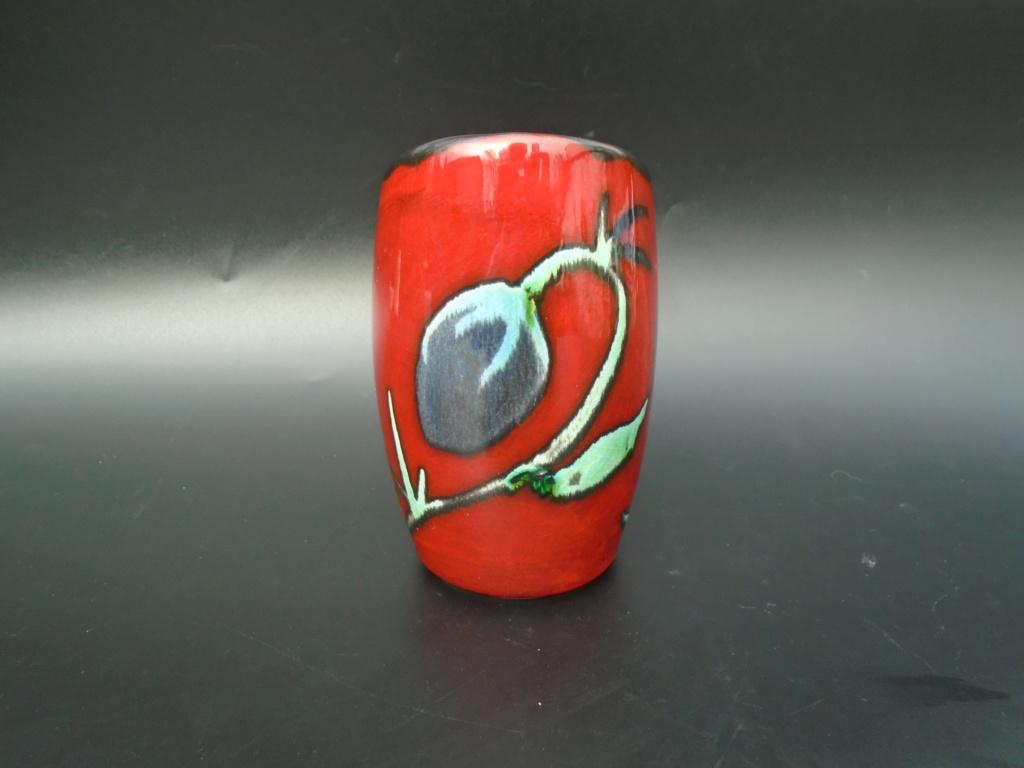 Poole assymetric vase Dsc03011