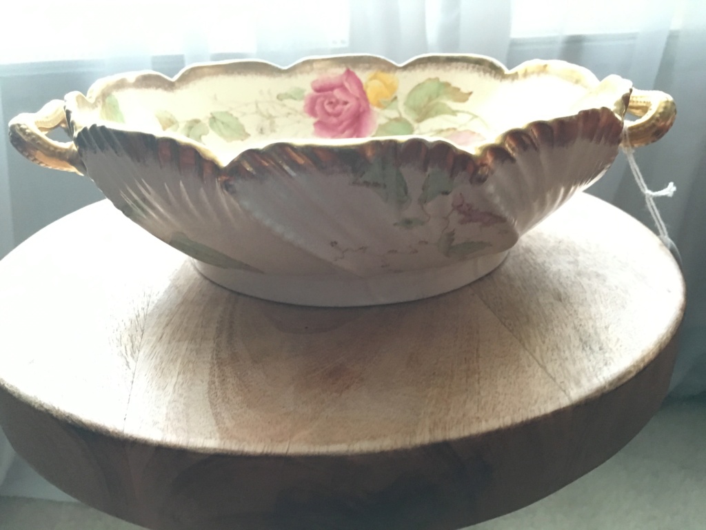 Can someone help identify this bowl B9a78b10