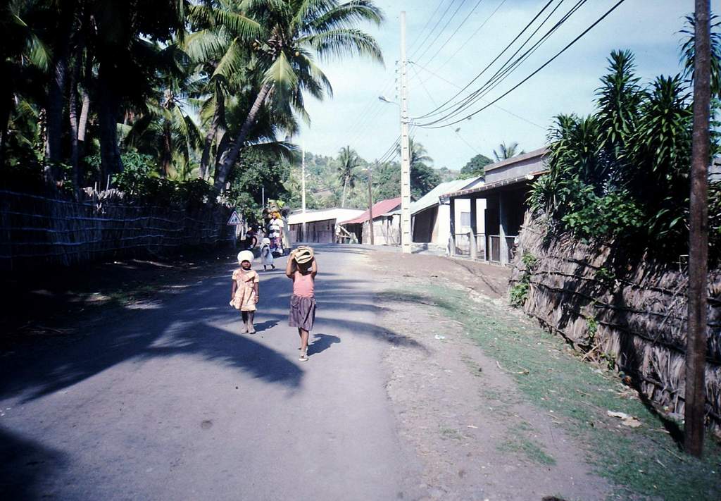 [Campagne] LES COMORES - TOME 001 - Page 9 Pict0314