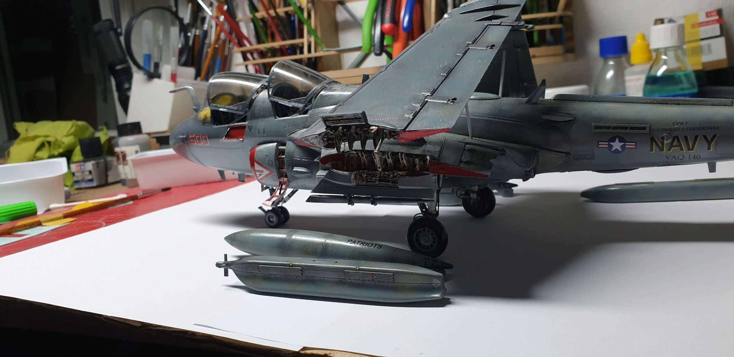 EA-6B Prowler Kinetic 1/48 - Page 10 20220845