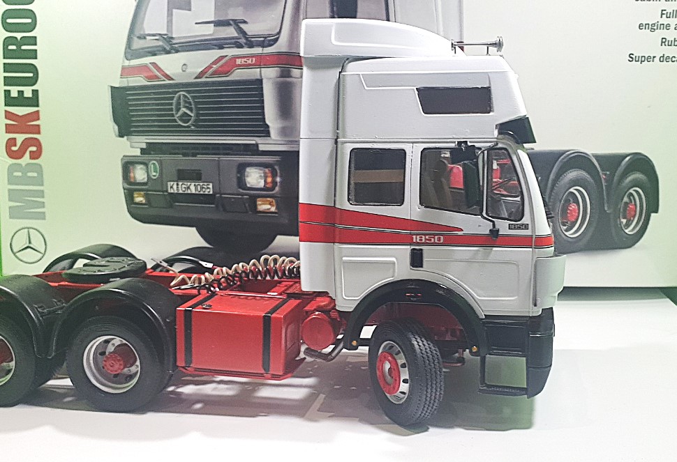 [Italeri] 1/24 - Mercedes SKEUROCAB 6X4 - Page 2 20240927