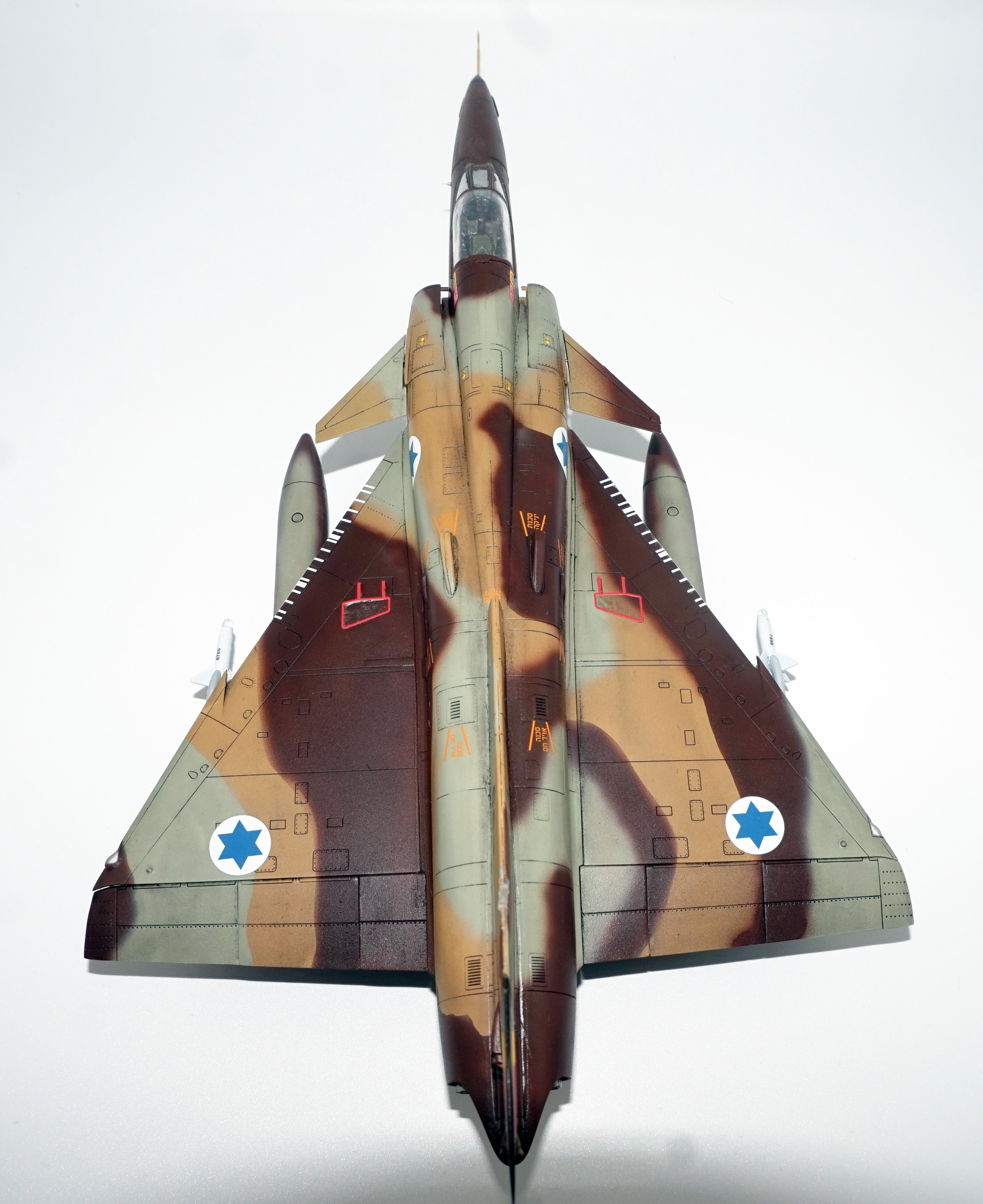 [Kinetic] 1/48 - IAI KFIR C2/ C7 ISRAELI AIR FORCE  - Page 5 Dsc00099