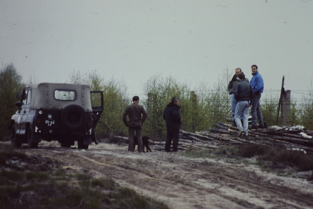 Security of Russian air bases  - Page 3 19910410