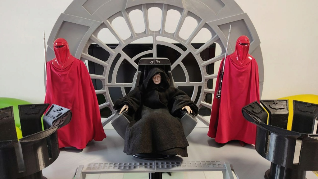 Emperor's Throne Room on Death Star II (Possibly Final Duel scene) Photo_40