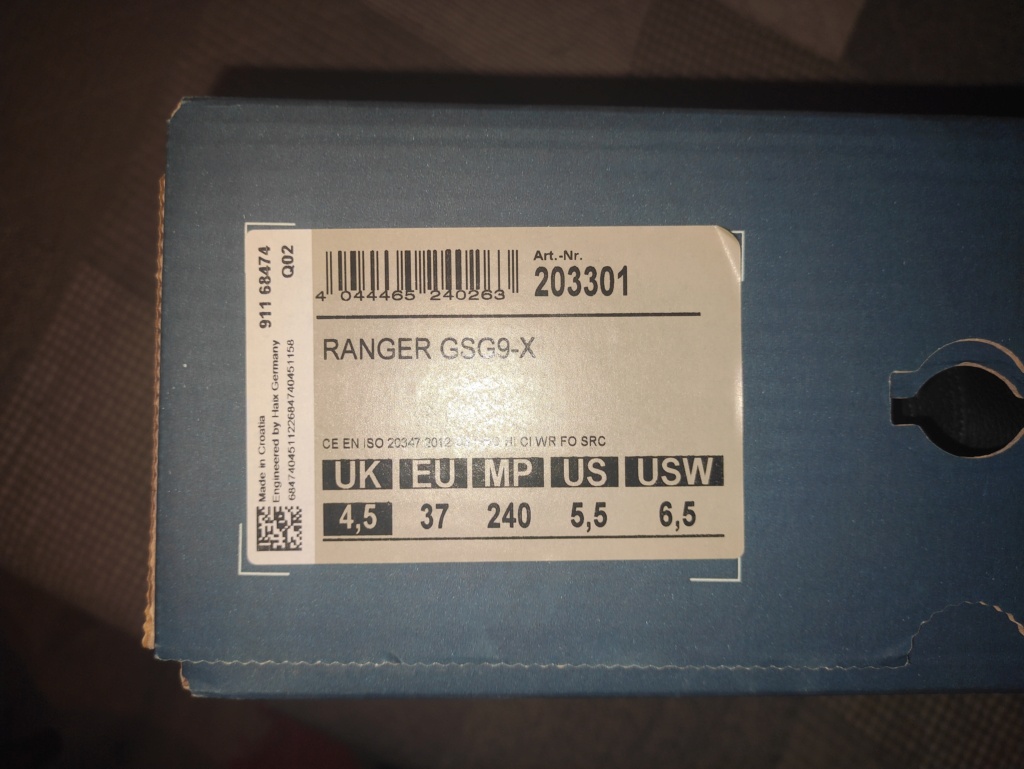 Chaussures "Rangers" neuves pour femmes pointure 37 Img_2020
