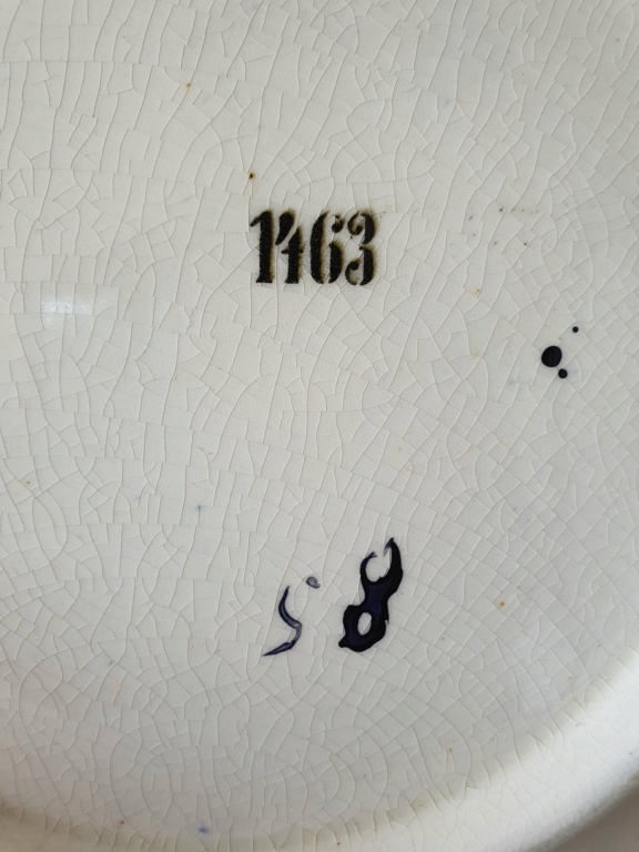 29 cm wide plate with mountain view in blue, beige, and grey 20220610