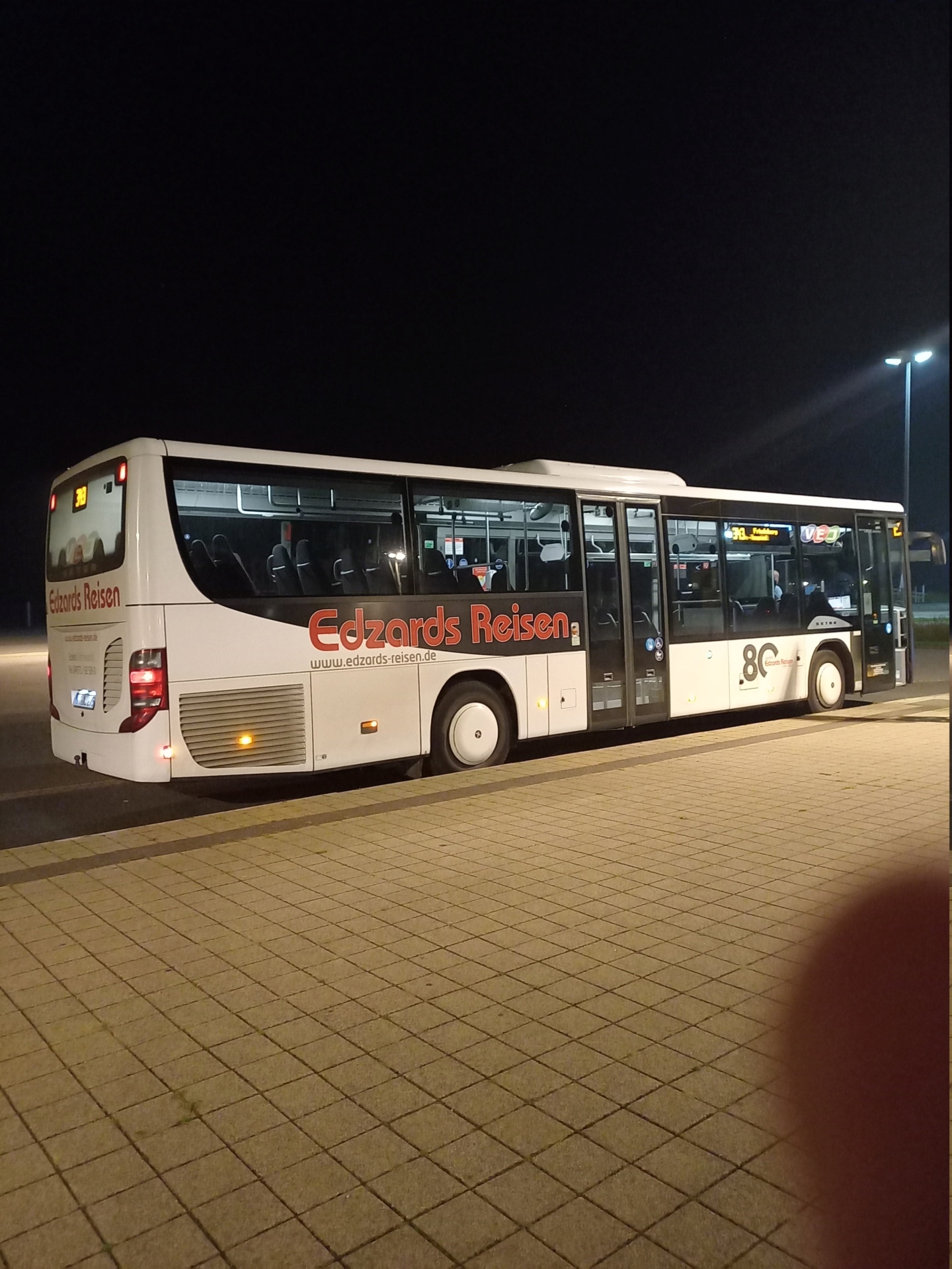 Bild eines Busses von Edzards Reisen 20221012