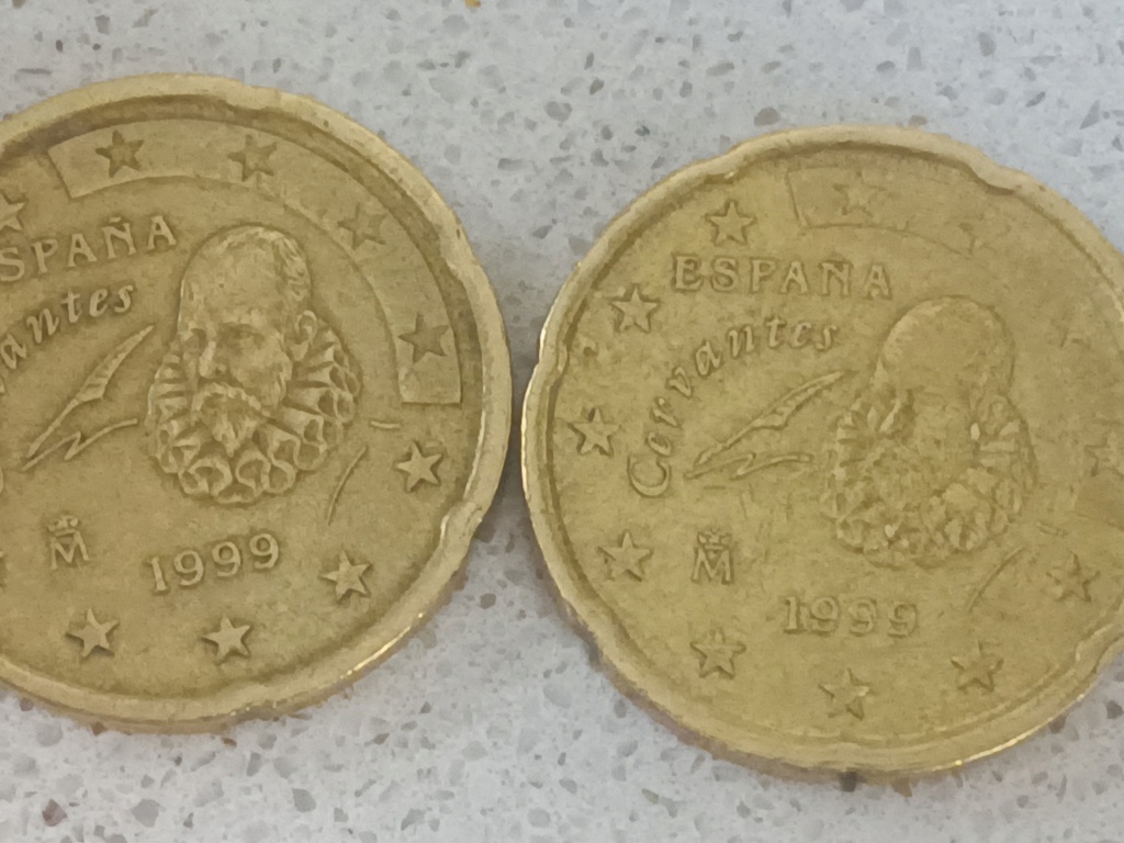 20 céntimos con exceso de metal en la oreja Img_2018
