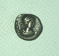Honorius nummus 404-406 Héraclée  Heku8310