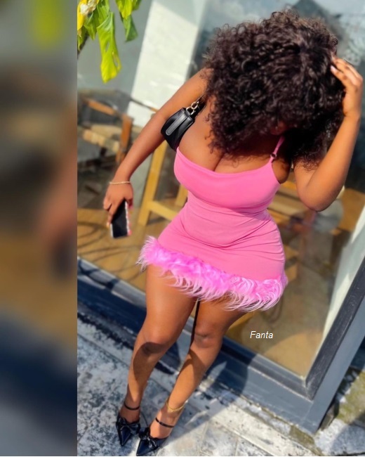 Scammer With Photos of Fanta west_side__goddess 2510