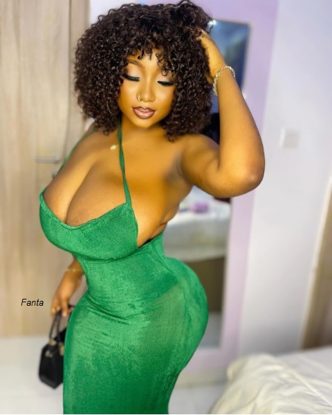 Scammer With Photos of Fanta west_side__goddess 5310