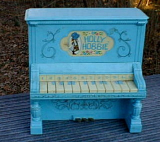 Holly Hobbie Piano10