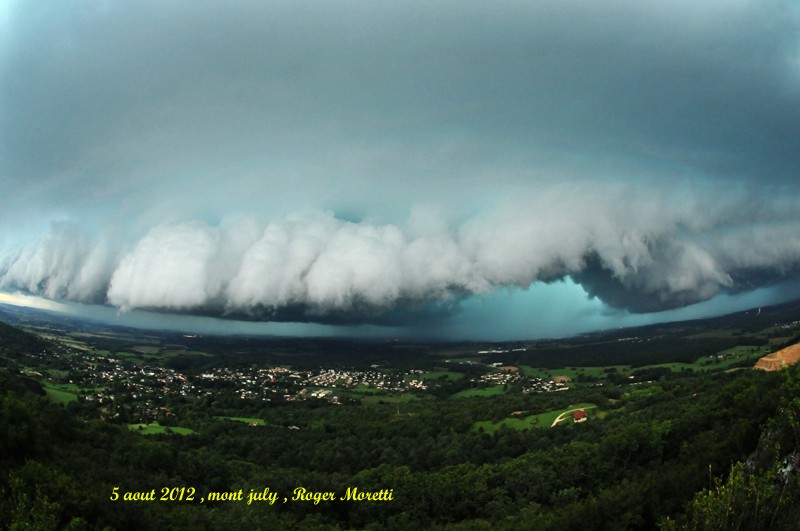 violent orage sur la bresse , 5 aout 2012 Nik_7515