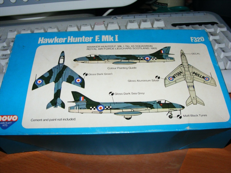 [Frog] Hawker Hunter F-1 Dscf3056