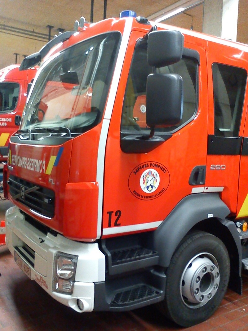 BXL: nouveau camion de transport pour l'équipe TAG Dsc00310
