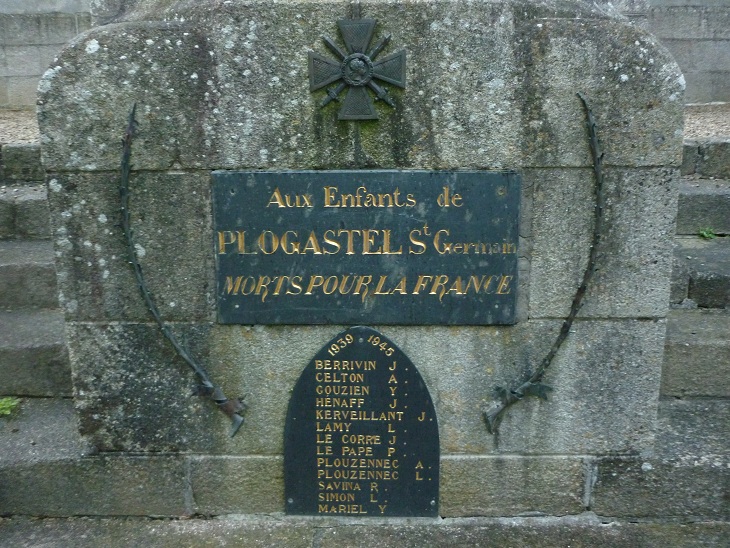 Monuments aux morts bretons (Finistère) P1190725