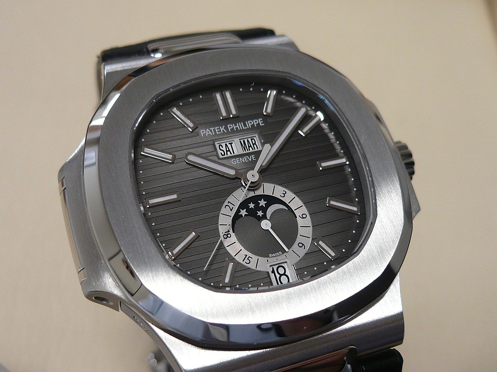 Patek Philippe: 5726A Patek211