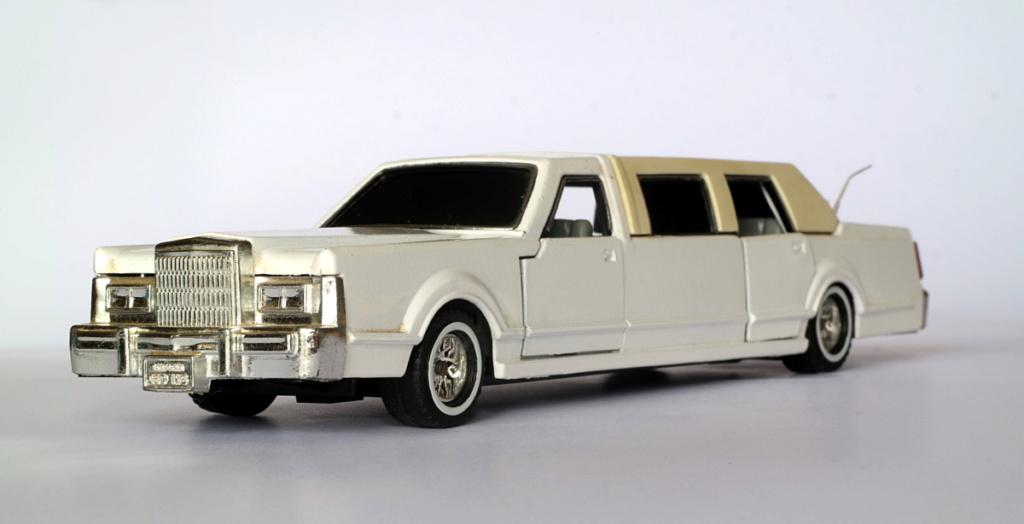 Réf 3045 Majorette Limousine 1/32 Limous10