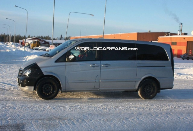 2010 - [Mercedes] Vito/Viano Restylés Merced12