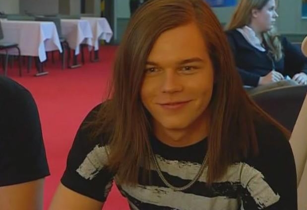 Georg qui sourit Cap_ky10